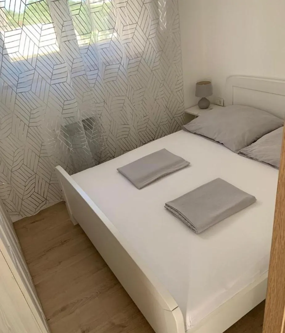 Apartments Stinjan Pula